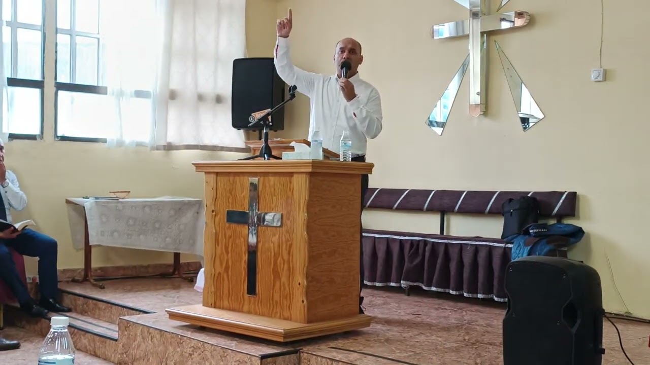 EMILIO MOTOS TEMA:LA SANTIDAD, 1 PEDRO CAP 1 VERS 15 EN ADELANTE