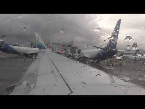 Video: Watter terminaal is Alaska Airlines by San Francisco Internasionale Lughawe?