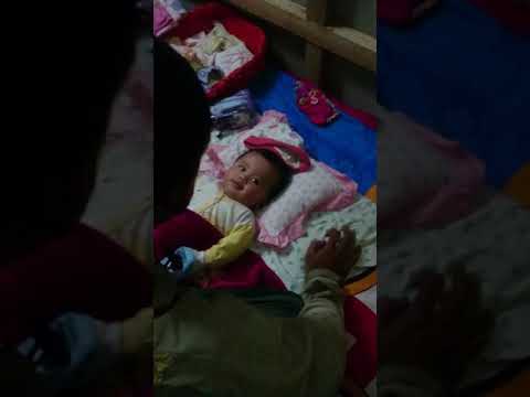 Tertawa bayi umur 3 bulan - YouTube