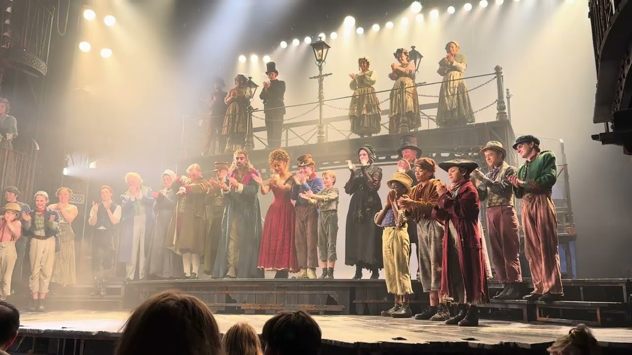 Oliver! the Musical - new Oliver & new Dodger (Dec2025 Curtain Call)