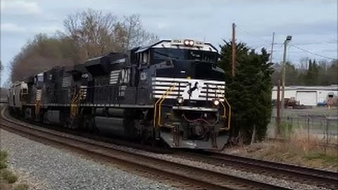 [NS]1034 SD70ACe-8940 D9-40CW-7709 ES40DC Leads NS 52D Loaded Company Grain Train In L NC & K5LLLA