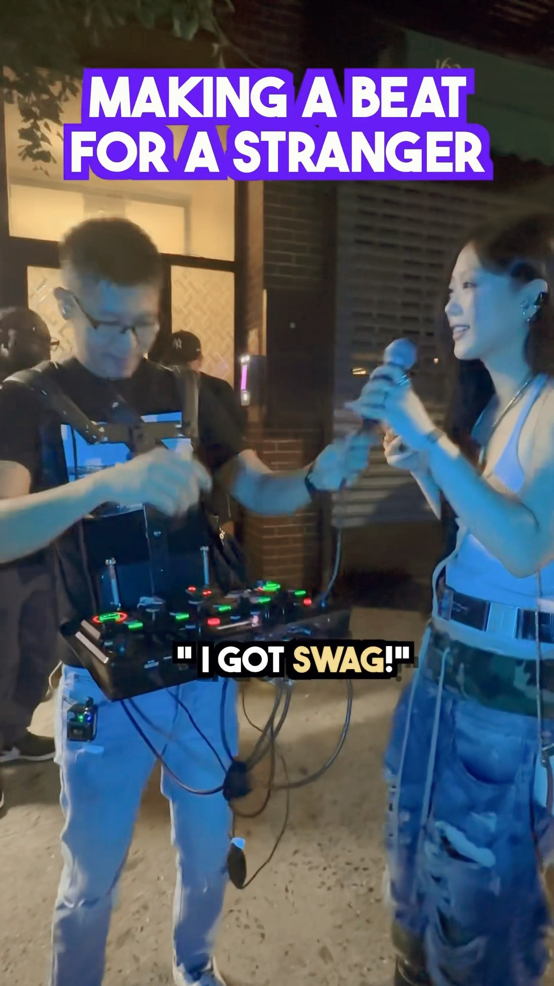 Making a beat with a completely stranger! #beatbox #loopstation #musicproducer