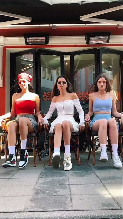 Трек: Sickick - Mariah Carey x Mario (Remuz.net)