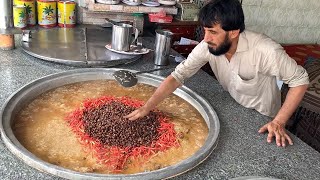 POPULAR AFGHANI STREET FOOD KABULI PULAO | STREET FOOD PESHAWARI CHAWAL | RASHIDA HUSSAIN