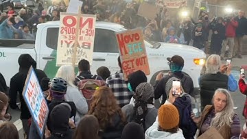 Flash bangs used to disperse protesters as Border Patrol arrives in Bay Area