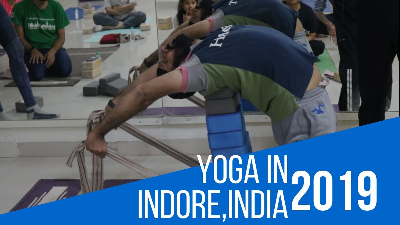 Yoga in Indore, India 🇮🇳 56 jan Master Praveen YouTube
