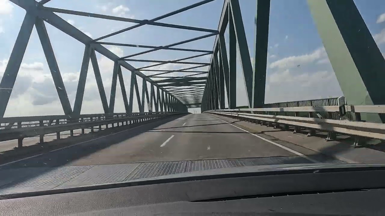 Hochbrücke Brunsbüttel (B 5): Überfahrt mit Auto - August 2024