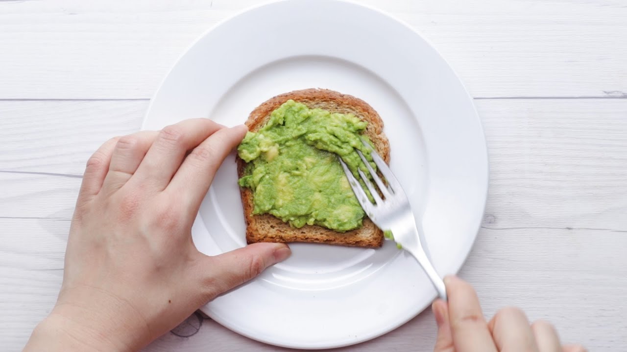 5 / 5Ways Avocado open sandwich