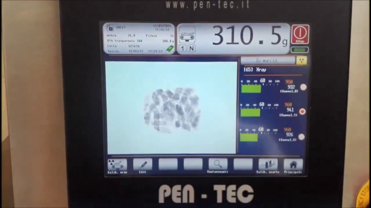 Koekjes in kunststof verpakking controleren op gewicht en inspecteren met x-ray