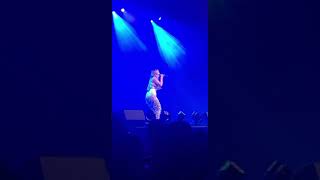 Samantha Harvey supporting hrvy in london ￼