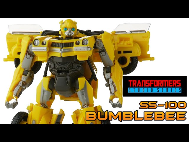 Transformers Studio Series Deluxe 100 Bumblebee Converting Action