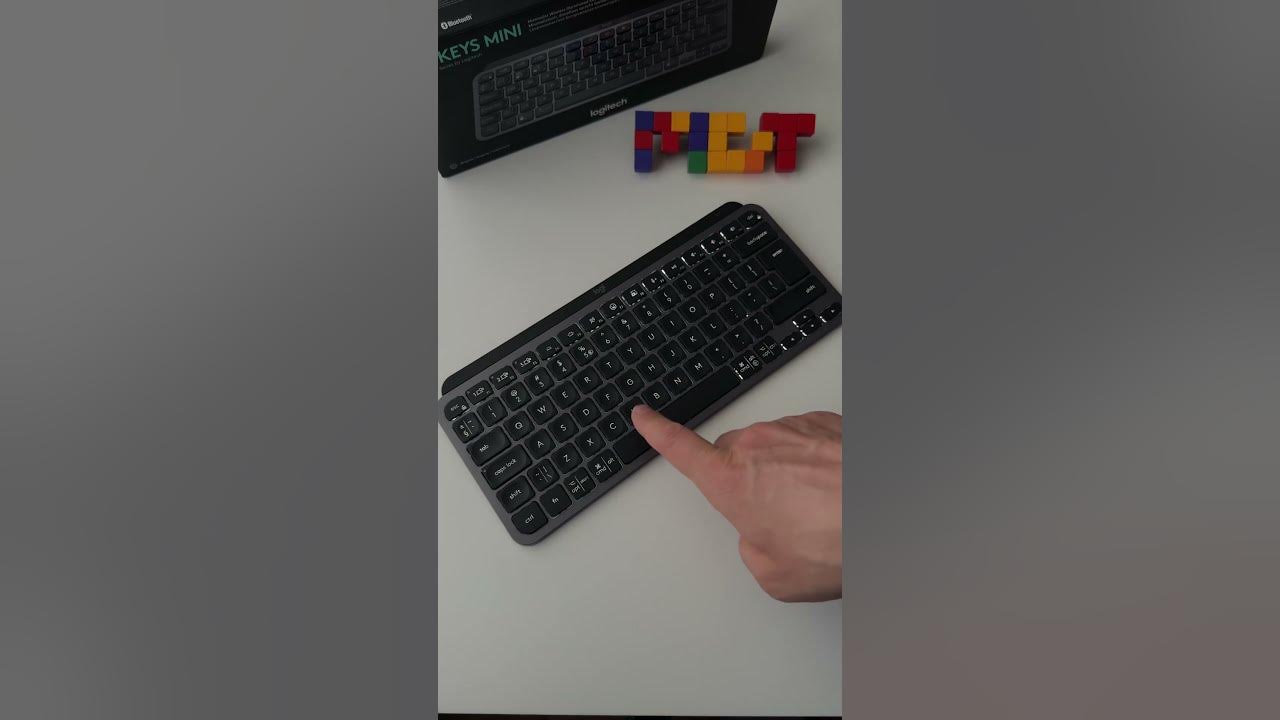 Logitech MX Keys Mini keyboard backlight demo for illuminated keys