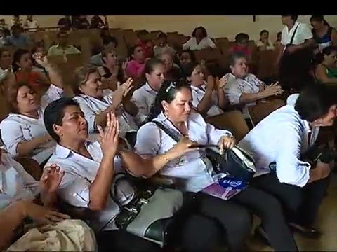 Mujeres bordadoras de sueños