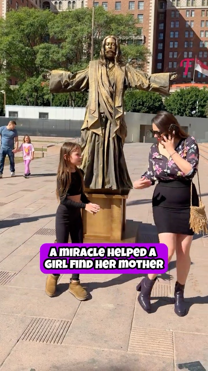 A Lost Girl Begged for Help Then the Golden Jesus Performed a Miracle! #shorts