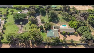 'HORSES FOR COURSES' IN WONDERFUL NOORDHOEK - R17 950 000             1 Dassenheuwel, Lane Noordhoek by Sotheby's Kommetjie 109 views 4 weeks ago 3 minutes, 56 seconds