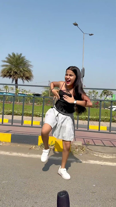 Me hu ek sharara♥️🔥#kashishpatel #trendingshorts #shortsvideo #dancesteps #duetdance #viral