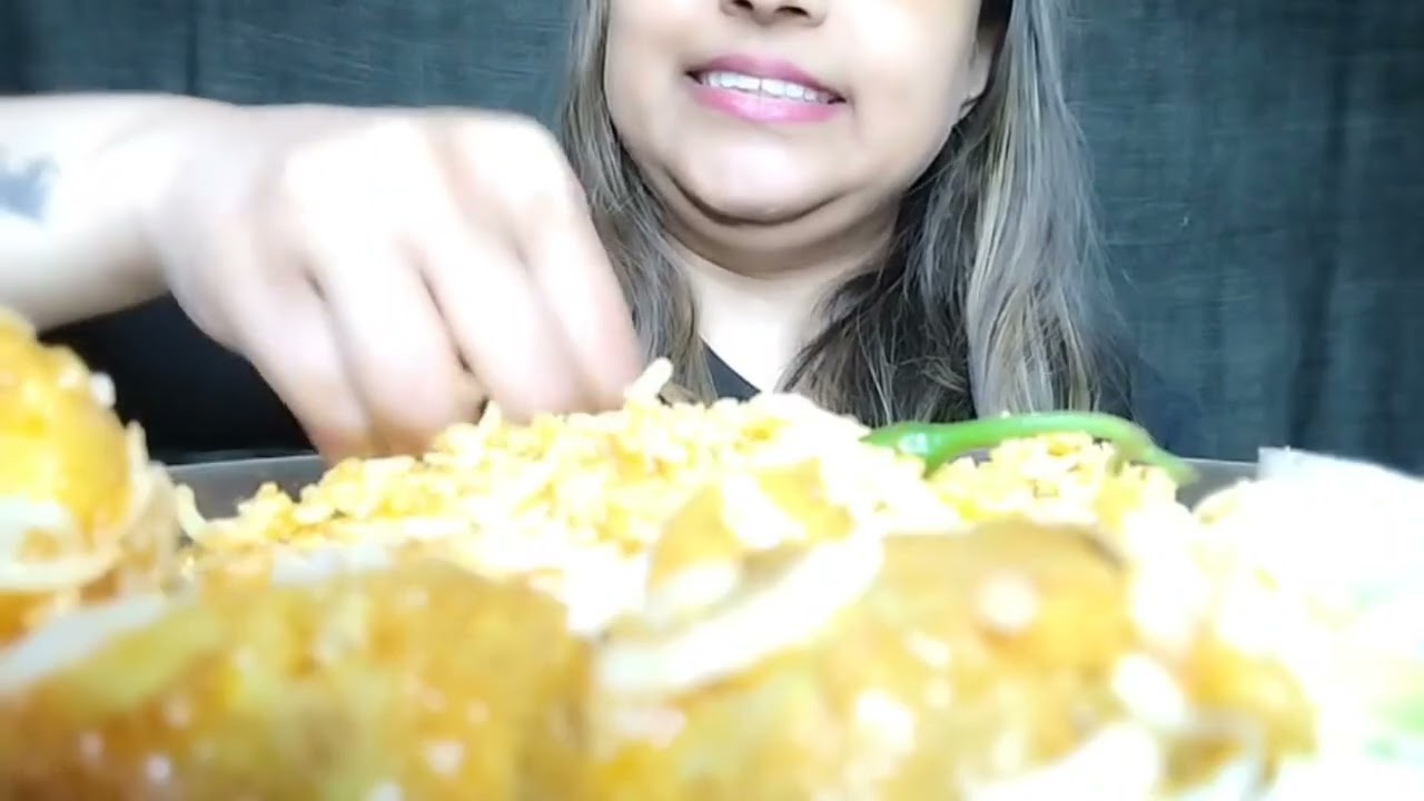 ​Title: Spicy Red Chicken Curry & Potato Onion Fry | Indian Non-Veg Lunch Thali Recipe 🍗🔥