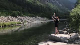 Twohanded Spey casting longline in slow motion one really hot day in Norway. 15 Cnd rod