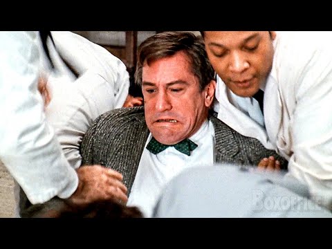 A De Niro NO se le permite salir de la institución mental | Despertares | Clip en Español