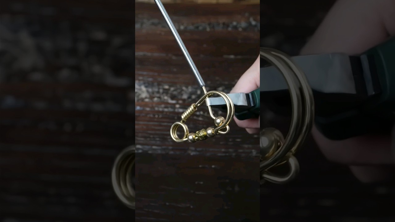 New Buddha's head brass art keychain is born 