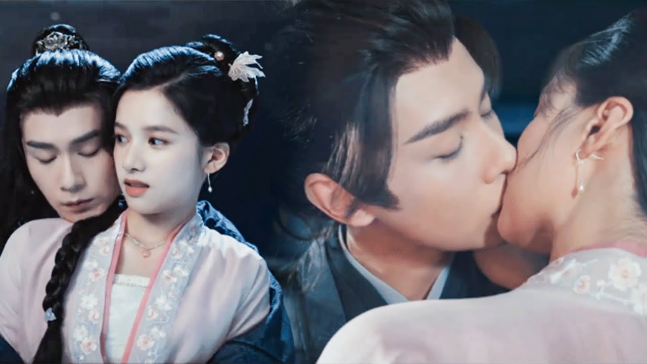 灰姑娘以为霸道王爷惨死，下秒他突然出现抱住她亲密表白！😳