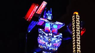 USJ New Parade Transformer Optimus "transformation scene" !!