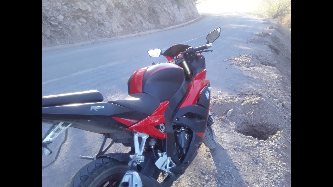 Corriendo la Serpento Spirit 250 en San Miguel - YouTube