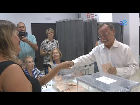 Juan Vivas vota en estas elecciones que ha definido tan importantes y decisivas para España y Ceuta
