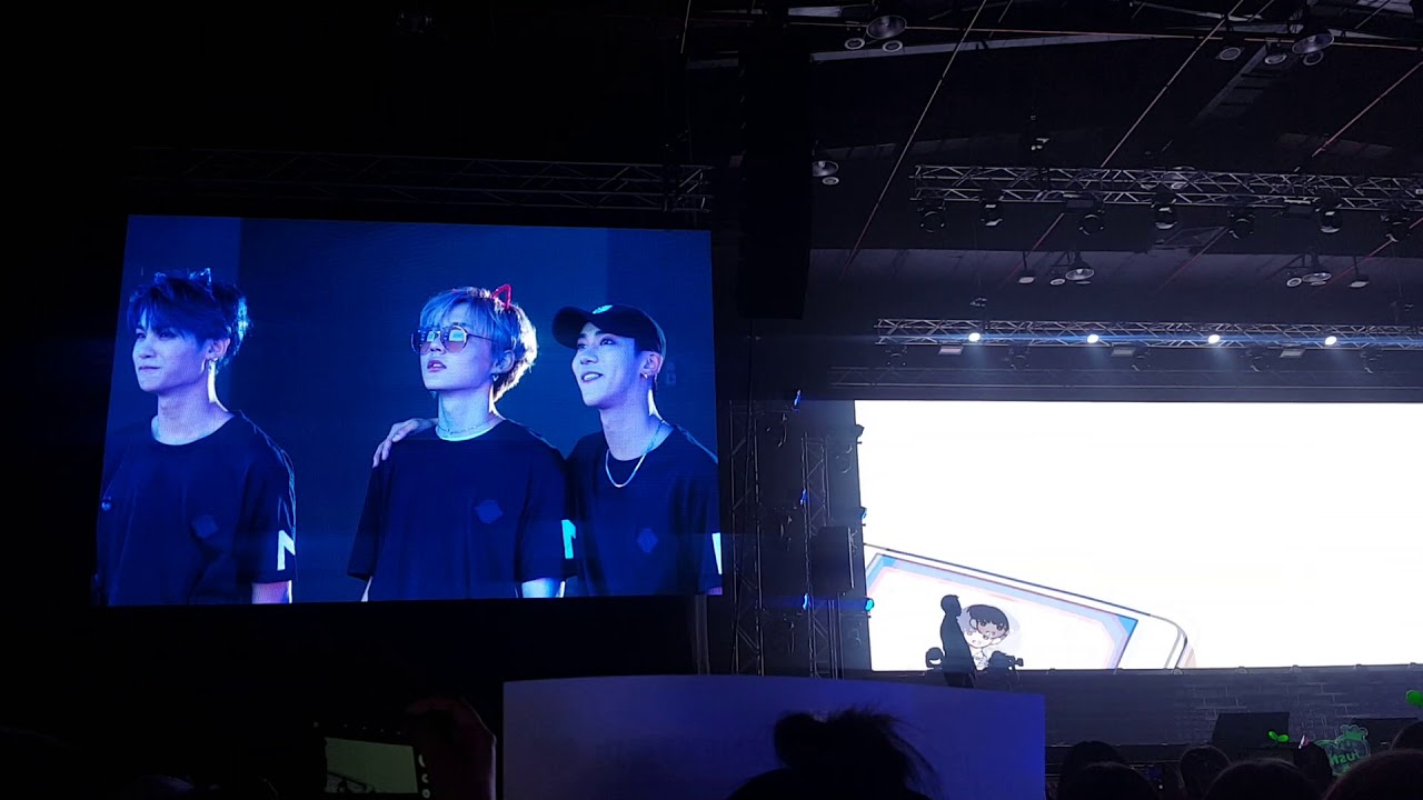 [Fancam] 180714 NEX7 - reaction when NEX7 see Thai's project (1/3)