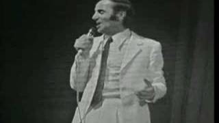 Video thumbnail of "Charles Aznavour - Et pourtant (1963)"