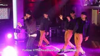 Danny Fernandes & Belly performing AUTOMATIC at New Music Live Resimi