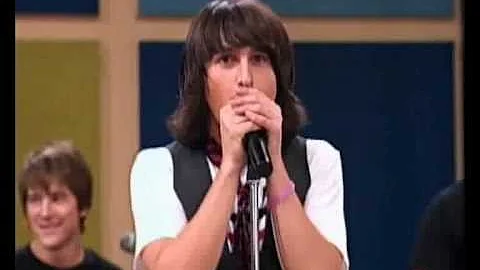 Hannah Montana - Oliver Oken (Mitchel Musso) sings...