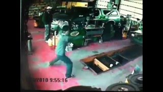 Pennzoil 10 Minute Car Drives In Pit