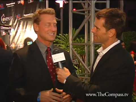 The Compass Movie - World Premiere: On the Red Carpet, Part 2 of 3