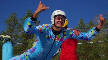 AERODIUM - Customers flying in outdoor vertical wind tunnels