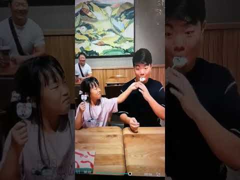   1764256166817 1764256182749 