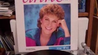 Watch Anne Murray Feed This Fire video