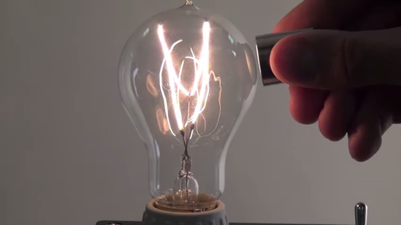 The Electricity & Magnetism Bulb Demo Will Light Minds! Scientific - YouTube