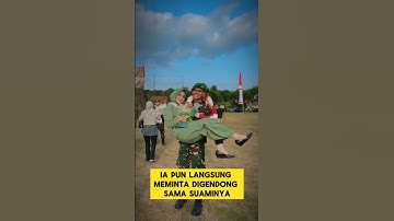 momen haru ketika istri prajurit TNI meminta digendong suami saat pulang satgas ‼️#tni #istri #haru