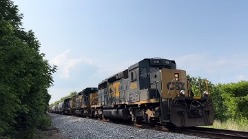 CSX SD40-3 4016 w/ Weak K5LA Leads Local L446-25 on 5/25/23