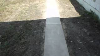 Как сделать бетонные дорожки и порог самостоятельно Как замешать бетон вручную одному Часть 4 из 4