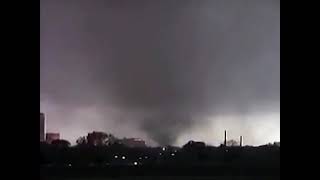 Tornado hits Fort Worth, Texas - March 28, 2000