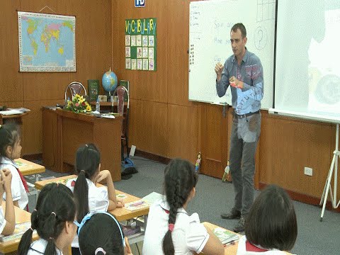 Video Demo tiết giảng mẫu Tiếng Anh 4 Tập 2 : Tiết 1/ Unit... - youtube
