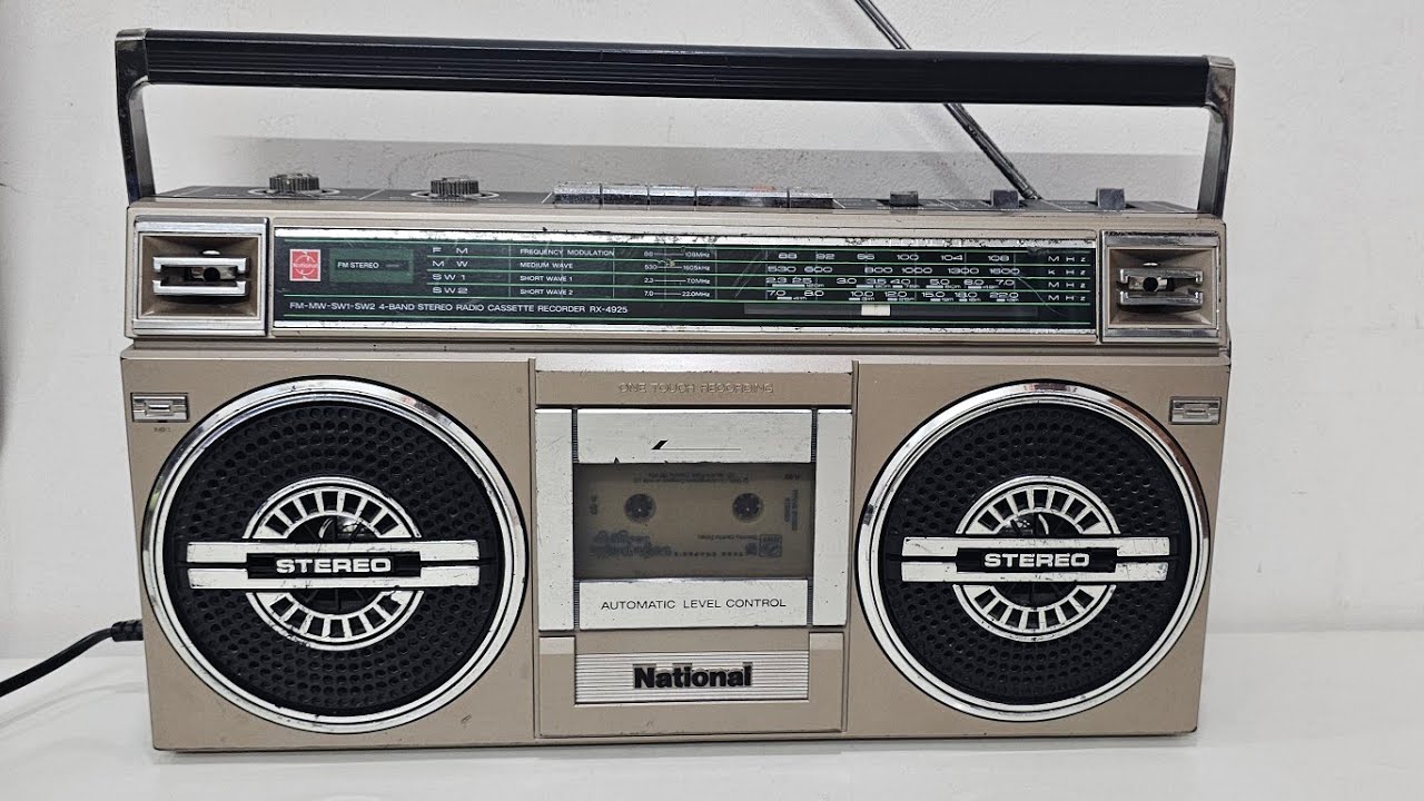 vintage National RX-4925 stereo boombox featuring a radio and