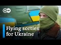 How Ukrainian helicopter crews attack Russian positions | DW News