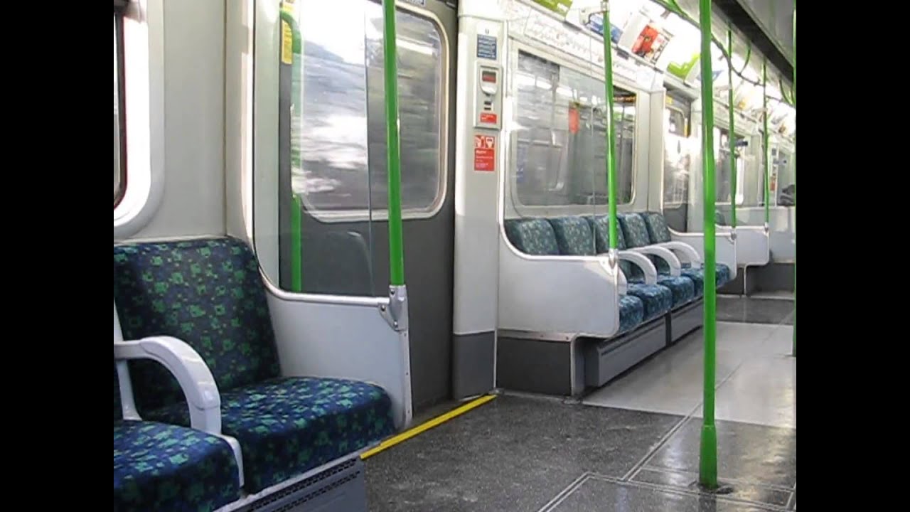 London Underground D train - YouTube