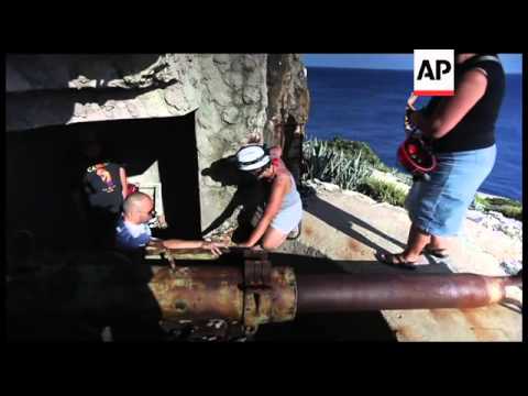 Military tourism on island of Vis