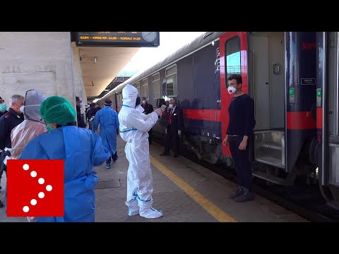 Messina, arriva treno da Milano: controlli sanitari alla stazione con i termoscanner