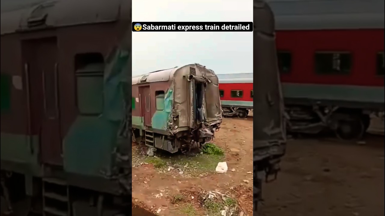 😨Sabarmati express train detrailed 