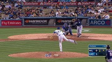 MIL@LAD: Lucroy levels the score with an RBI double